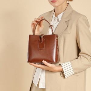 2025 new spring and summer women's bags, versatile bucket bags, luxurious large-capacity crossbody bags, genuine leather shoulder bags.