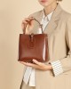 2025 new spring and summer women's bags, versatile bucket bags, luxurious large-capacity crossbody bags, genuine leather shoulder bags.