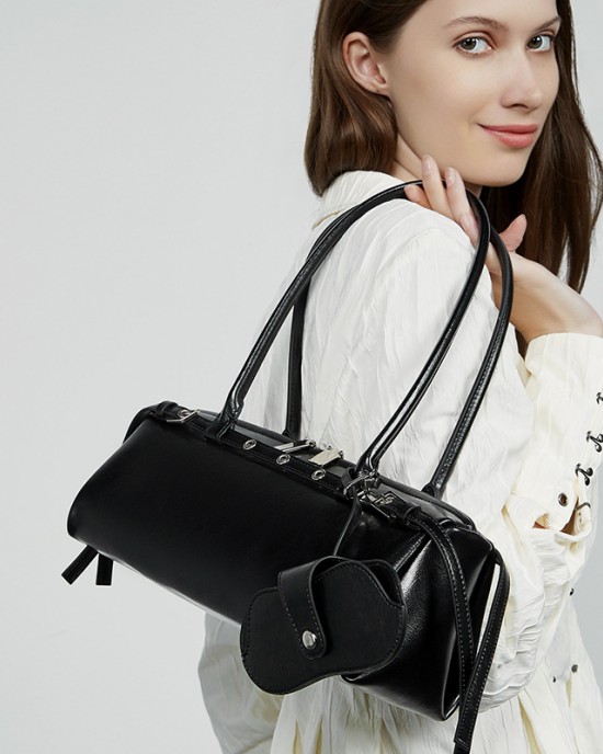 Genuine Leather Niche Retro Motorcycle Style, Cool Belt Decorated Handbag, New Single Shoulder Underarm Sausage Baguette Bag