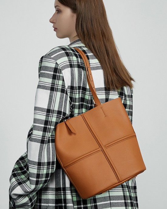 Top-grain cowhide handbag, single-shoulder, crossbody, 2025 new genuine leather retro commuter, lightweight luxury tote bag