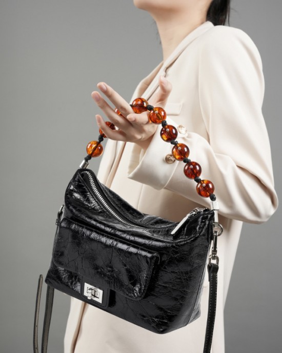 Fashionable women's bag, 2025 new style, popular top-grain cowhide commuter, simple and versatile shoulder bag with large capacity