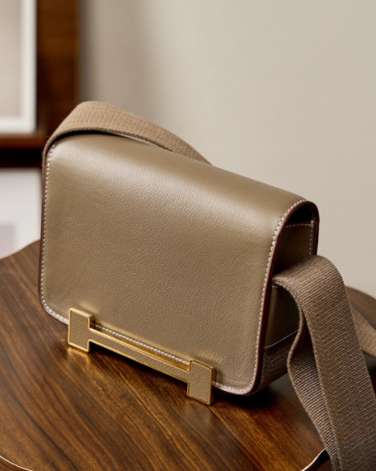 New Geta Clog bag, genuine leather women's bag, wide shoulder strap, single shoulder crossbody bag, versatile stewardess bag, small square bag