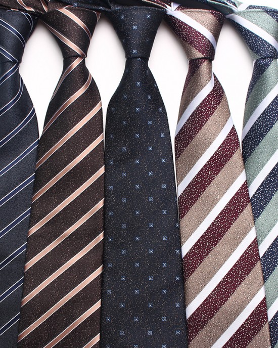 New business men's ties. 8cm professional casual striped hand-tied ties for suit accessories, available from manufacturers.