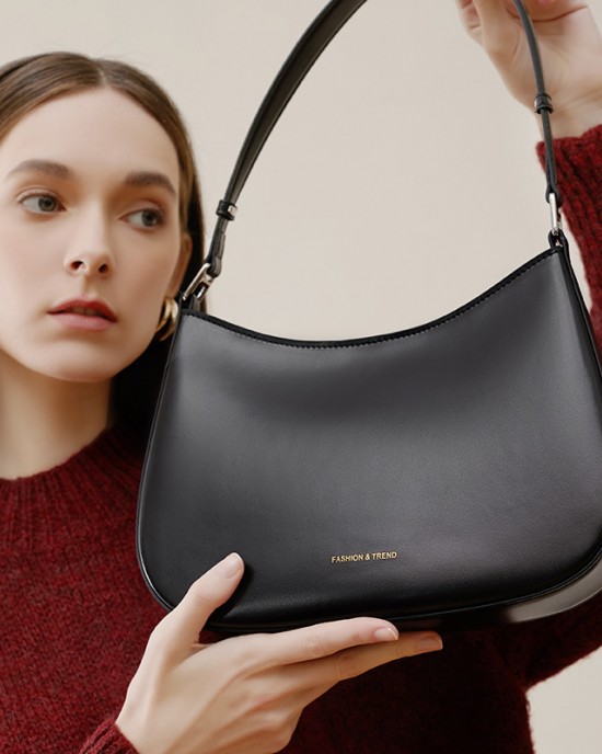 High-end genuine leather women's underarm bag, 2025 spring/summer new niche design women's bag, fashionable white shoulder bag