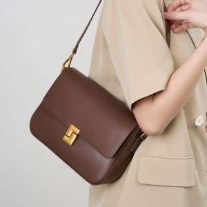 2025 new spring/summer genuine leather bag, women's commuting shoulder bag, small square cowhide bag