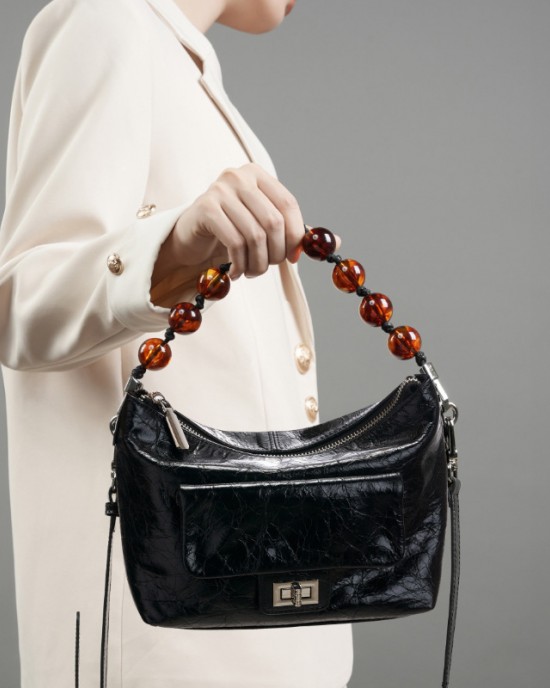 Fashionable women's bag, 2025 new style, popular top-grain cowhide commuter, simple and versatile shoulder bag with large capacity