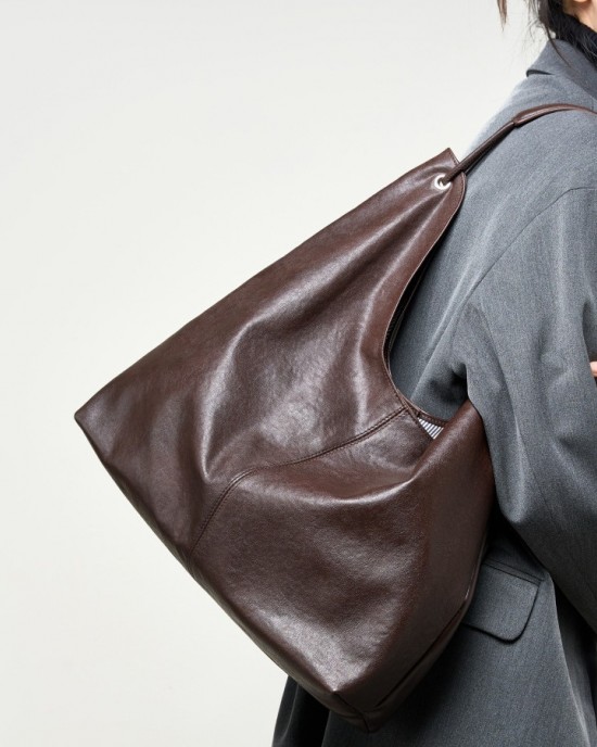 2025 new vegetable-tanned cowhide popular large-capacity textured tote bags, versatile for single-shoulder class Underarm Commuter Bag
