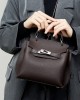 2025 spring/summer new high-end, niche-design underarm shoulder bag, large-capacity soft cowhide tote bag.