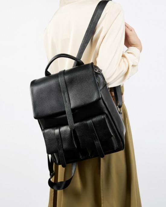 2025 new stylish large-capacity, multifunctional genuine leather backpacks. Women's travel backpacks