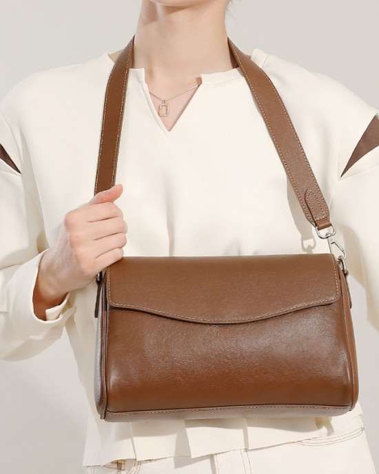 Women's bags, 2025 new spring and summer versatile, high-end, large-capacity genuine leather women's crossbody bag, single-shoulder pillow bag