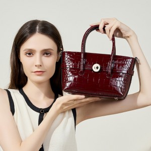 Top-Grain Cowhide Leather Women's Bag, 2025 New Chain Commuter Single-Shoulder Genuine Leather Phone Bag, High-End Underarm Bag