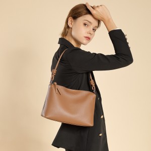 Top-grain cowhide underarm tote bag, 2025 spring and summer simple commuter large-capacity single-shoulder crossbody dumpling bag
