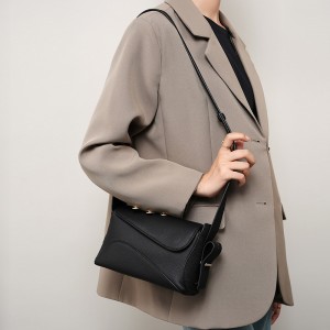 2025 new summer new large-capacity genuine leather underarm bag, versatile single-shoulder crossbody tote bag