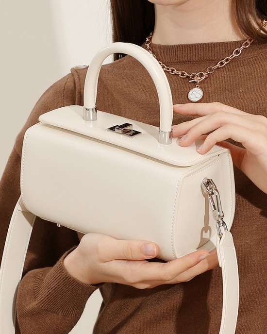 Premium cowhide small square handbag women's 2025 Spring/Summer fashionable and simple single shoulder crossbody doctor's box bag