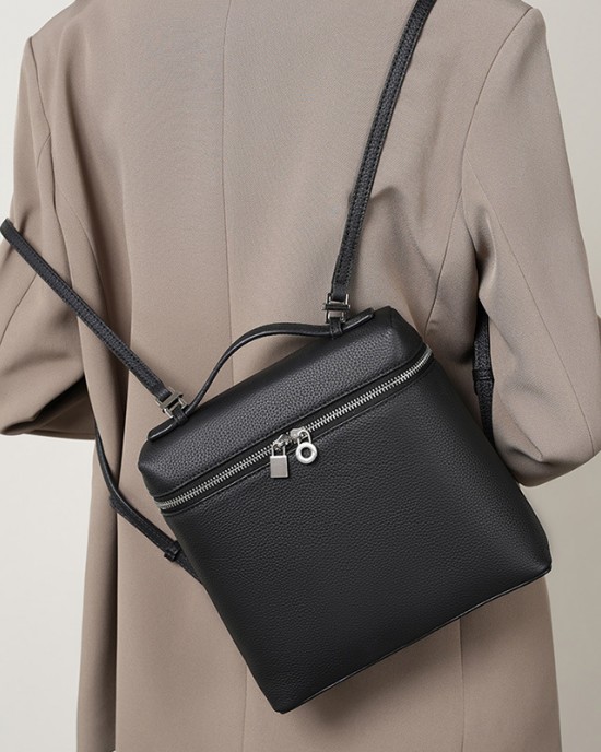 2025 new top-grain cowhide shoulder bag, fashionable Piana backpack, large-capacity travel backpack