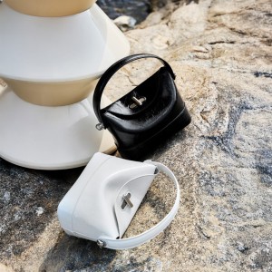 2025 spring new style top-grain cowhide bucket bag, light luxury niche high-end genuine leather women's bag Manufacturer Wholesale