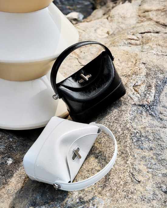 2025 spring new style top-grain cowhide bucket bag, light luxury niche high-end genuine leather women's bag Manufacturer Wholesale