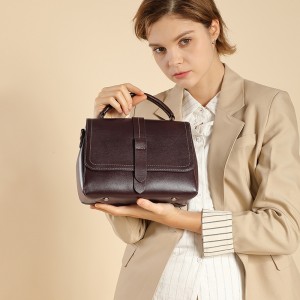 2025 winter new, trendy, best-selling, top-grain cowhide, vegetable-tanned leather handbag, single-shoulder, crossbody, large-capacity, 100-pound. Matching