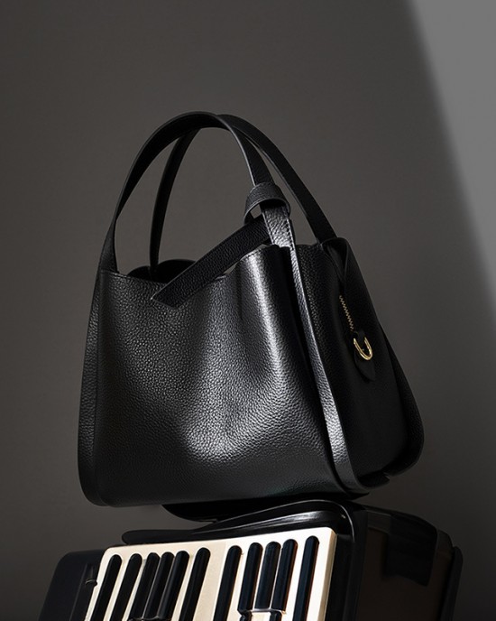 2025 new style genuine leather handbag, stylish crossbody bag for mother, cowhide bucket bag