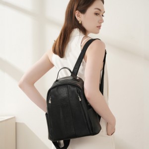 2025 new trendy, versatile top-grain cowhide backpack for women. Women's Large-Capacity Soft Leather Backpack
