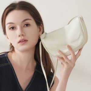 Genuine leather Boston women's bag, bowling bag, single-shoulder pillow bag, 2025 new square-shaped underarm bag.