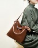 New genuine leather waxed tote bag, women's bag Large-capacity shoulder bag, commuter underarm bag, original design for work.