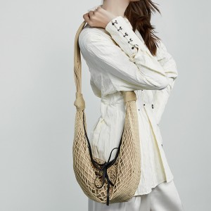 New runway woven women's bag, stylish and versatile, contrasting color, fishing net and horn net bag