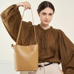 2025 new style genuine leather women's bag, large capacity, fashionable and versatile, underarm crossbody bag for women