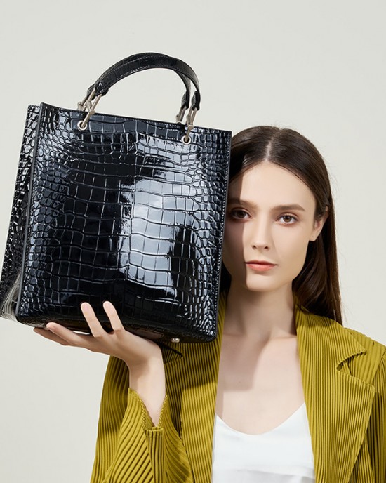 2025 New Style Genuine Leather Large-Capacity Tote Bags, Fashionable Textured Single-Shoulder Underarm Bags, Trendy Commuter Woven Bags