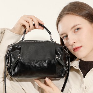 2025 new style genuine leather bag, everyday commuter handbag, fashionable wind chime bag, crossbody basket bag for women