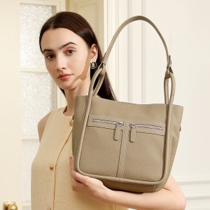 2025 top-grain cowhide niche luxury bags, new trendy horseshoe bags, large-capacity commuter shoulder bags, bucket bags.