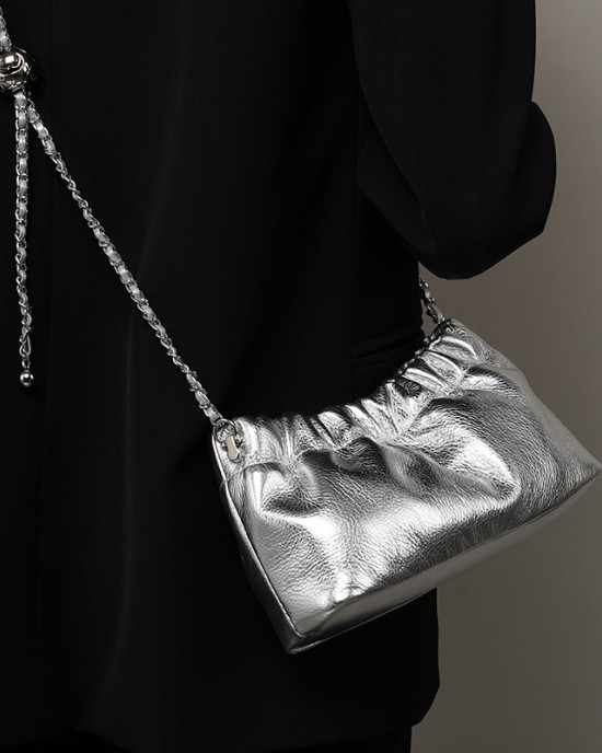 2025 popular underarm bag, high-end cloud-shaped pleated bag for women, top-grain cowhide shoulder crossbody bag with gold ball chain