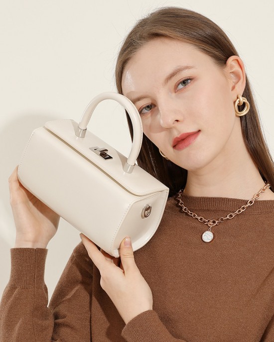 Premium cowhide small square handbag women's 2025 Spring/Summer fashionable and simple single shoulder crossbody doctor's box bag