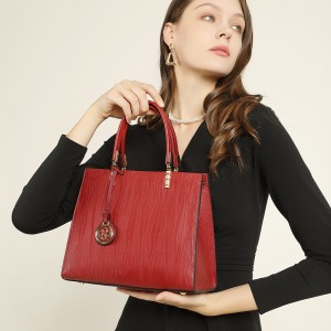 2022 new versatile spring and summer women's bags, fashionable large-capacity genuine leather handbags for middle-aged women