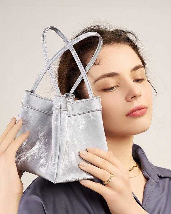 Yanshui bucket bag, new Chinese-style brocade bag, niche satin cowhide small square bag, shoulder and crossbody wing bag