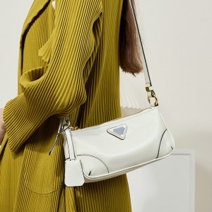 Autumn Women's Bags, 2025 New Retro Versatile High-End Single Shoulder Crossbody Bags, Large Capacity Commuter Handbags