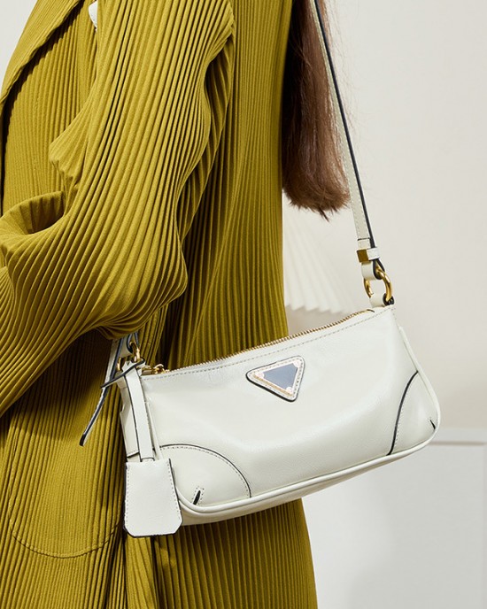 Autumn Women's Bags, 2025 New Retro Versatile High-End Single Shoulder Crossbody Bags, Large Capacity Commuter Handbags