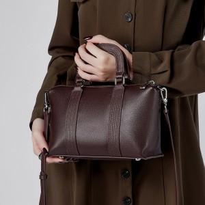 2025 New Style Mini Shoulder Bag, Spring/Summer Wholesale top-grain cowhide saddle bags, genuine leather women's bags, versatile Evelyn crossbody small bag