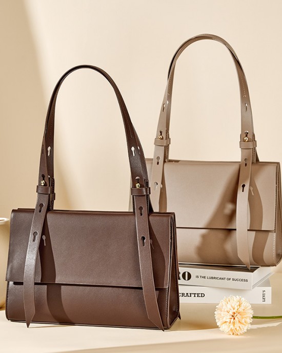 2025 New Style Top-Grain Cowhide Chain Bag for Women: Small Square Genuine Leather Bag with a Stylish Diamond Pattern, Versatile Shoulder/Shoulder Bag