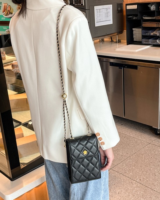 Versatile cowhide mobile phone bag, 2025 new trendy chain bag, 2023 niche design Mini summer crossbody bag for women