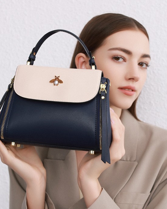 New Chinese-style beaded chain crossbody bag, 2025 new style, vintage waxed leather pleated bag, handbag