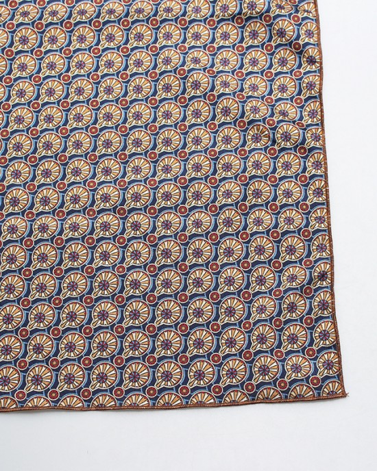 Small silk scarves for women, Korean spring and autumn handkerchiefs, summer scarves, versatile and fashionable professional scarves for wholesale