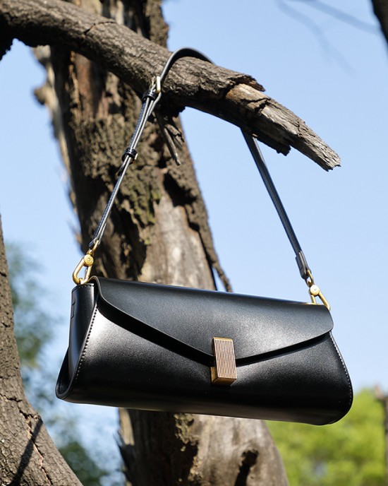 High-end niche genuine leather bags for women, 2025 new trendy, versatile shoulder and crossbody bags for commuting, trendy underarm bags