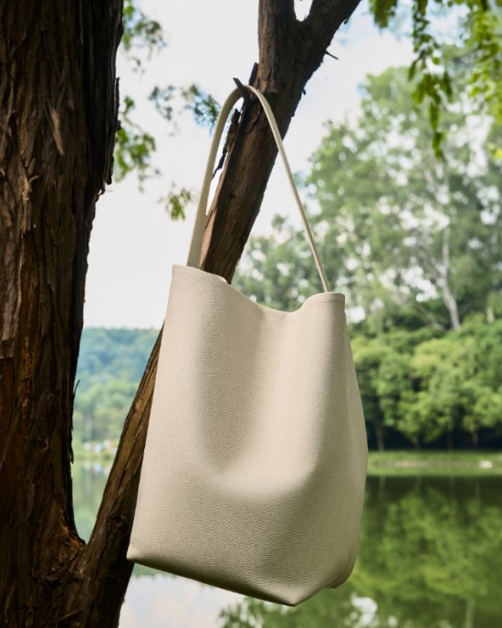 High-end, top-grain Togo cowhide, Japanese and Korean-inspired, lazy-style genuine leather bucket bag, large-capacity shoulder tote bag, casual.