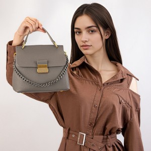 Women's bags, spring 2023, forest-style niche, light luxury shoulder and crossbody bags, a trendy hit on Douyin, vintage soft leather.