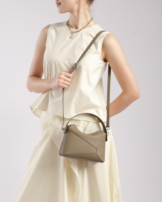 2025 new bucket bag, genuine leather shoulder bag, simple and stylish soft leather large-capacity crossbody bag