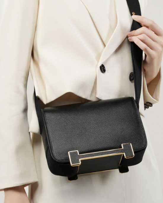 New Geta Clog bag, genuine leather women's bag, wide shoulder strap, single shoulder crossbody bag, versatile stewardess bag, small square bag