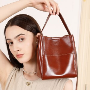 2025 new retro vegetable-tanned cowhide small bucket bag, niche genuine leather single-shoulder crossbody handbags