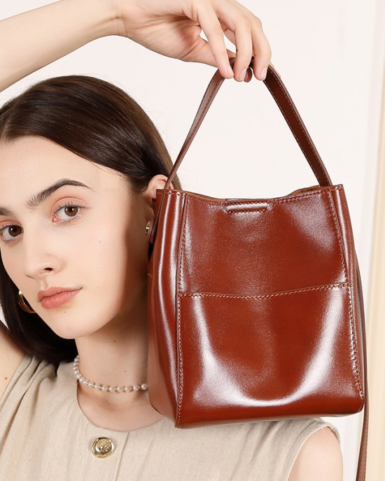 2025 new retro vegetable-tanned cowhide small bucket bag, niche genuine leather single-shoulder crossbody handbags