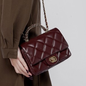 Women's bags, 2025 New Chanel-style metal chain diamond-patterned handbag, versatile shoulder and crossbody used women's bag.